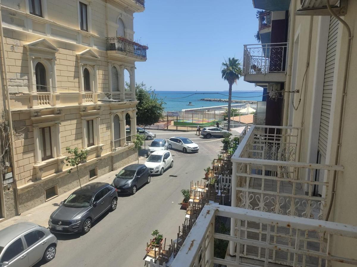 B&B Le Muse Crotone Exterior photo